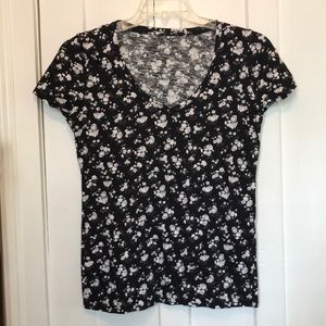 PINK by Victoria’s Secret short sleeve summer top